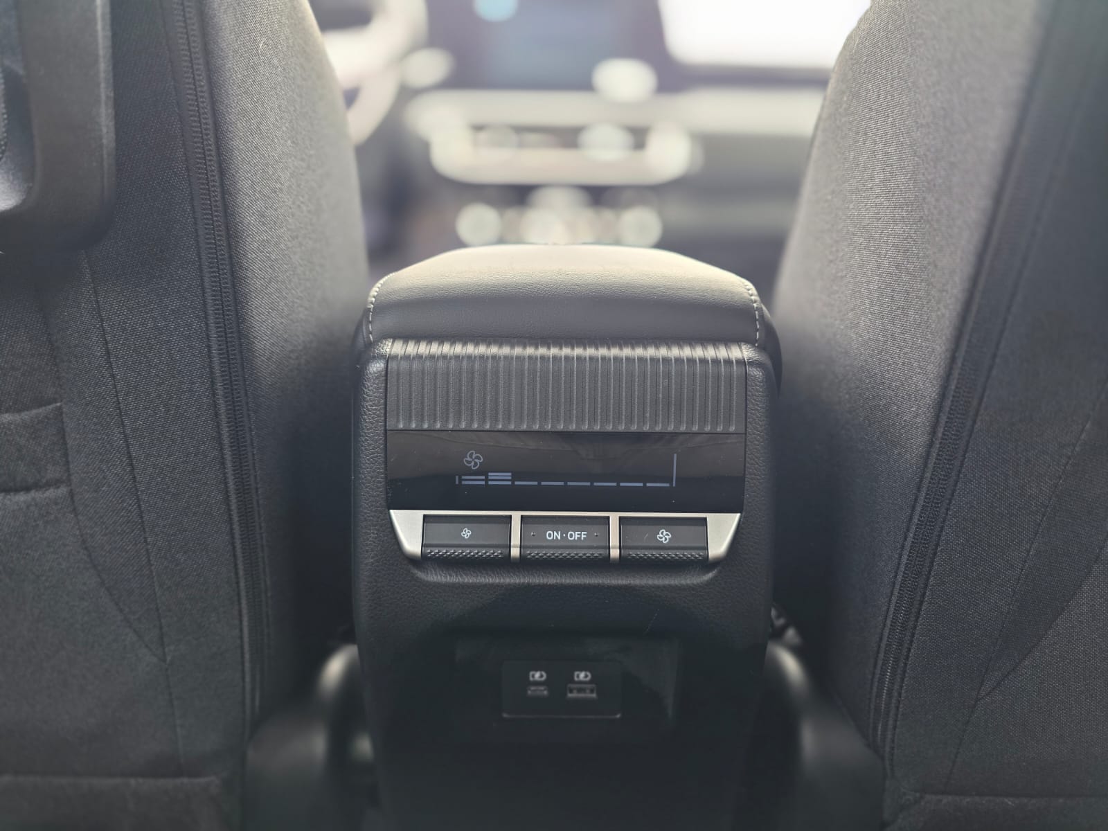 
								Mitsubishi Destinator GL full									
