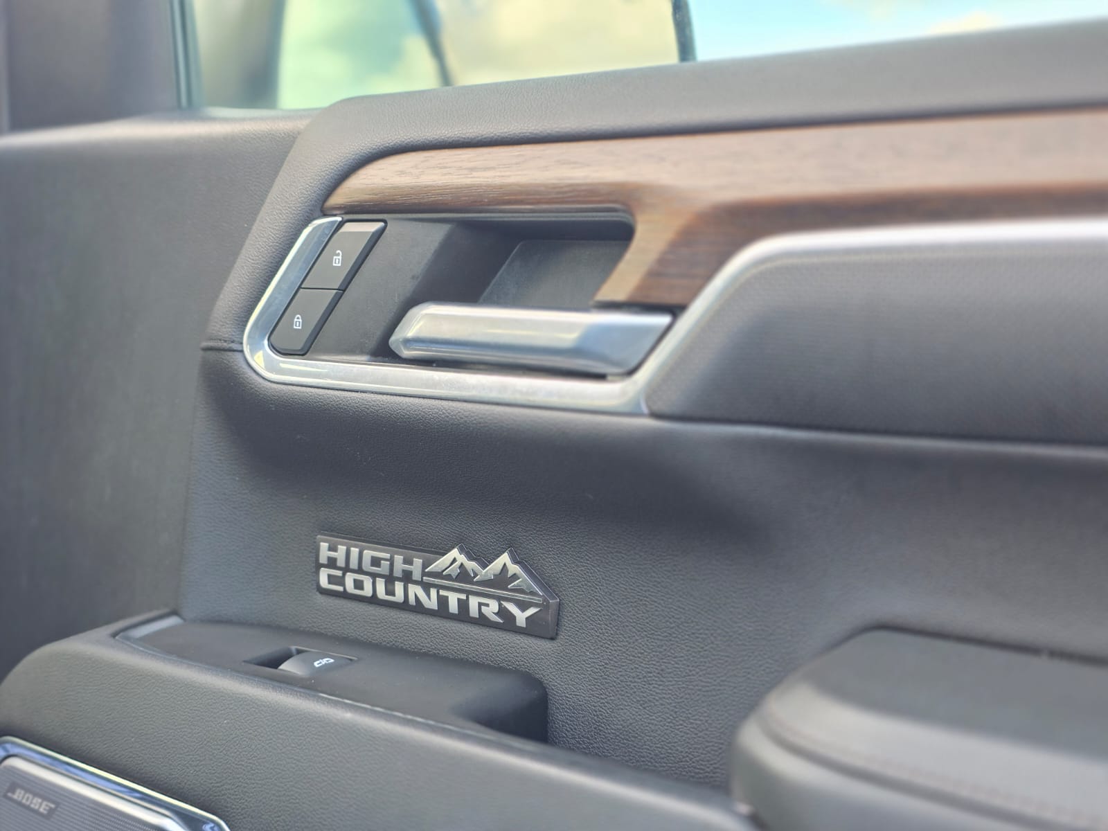 
								Chevrolet Silverado HIGH COUNTRY full									