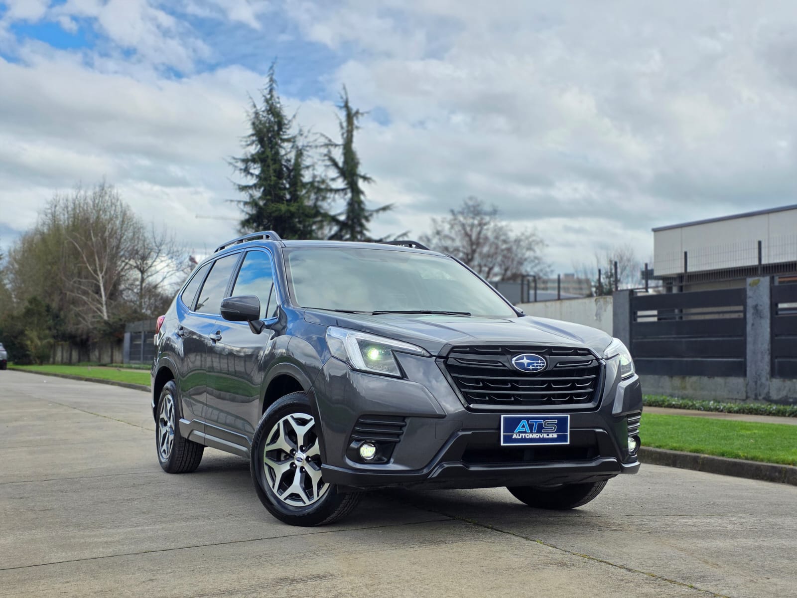 
								Subaru New Forester XS full									
