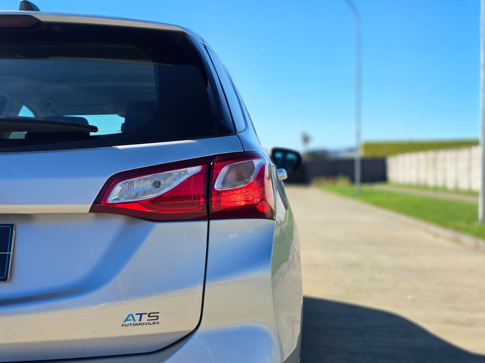 
								Chevrolet EQUINOX LS FWD full									
