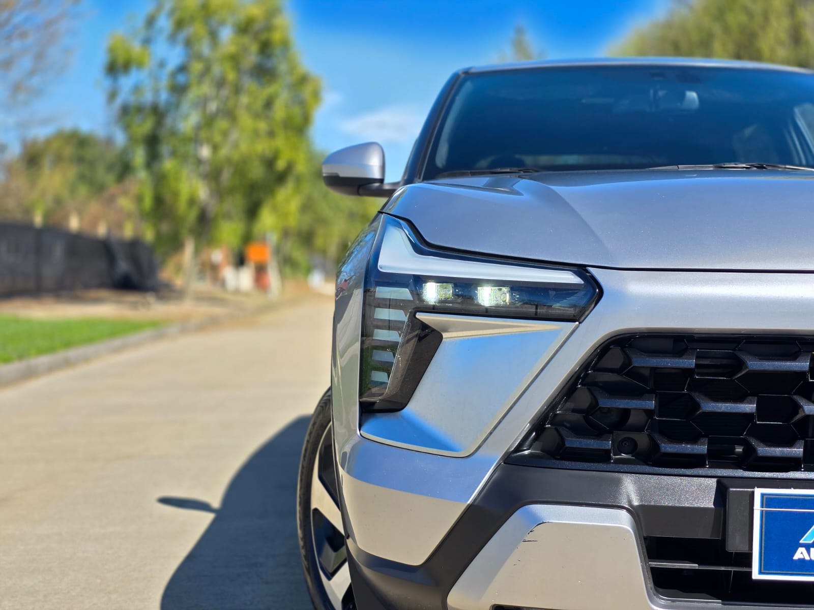 
								Mitsubishi NEW OUTLANDER SPORT GLS full									