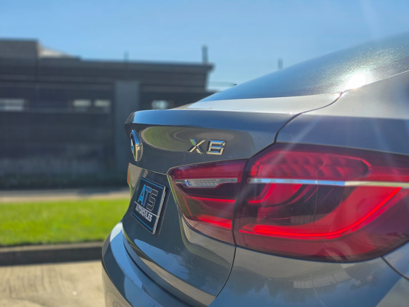 
								BMW X6 X-DRIVE full									