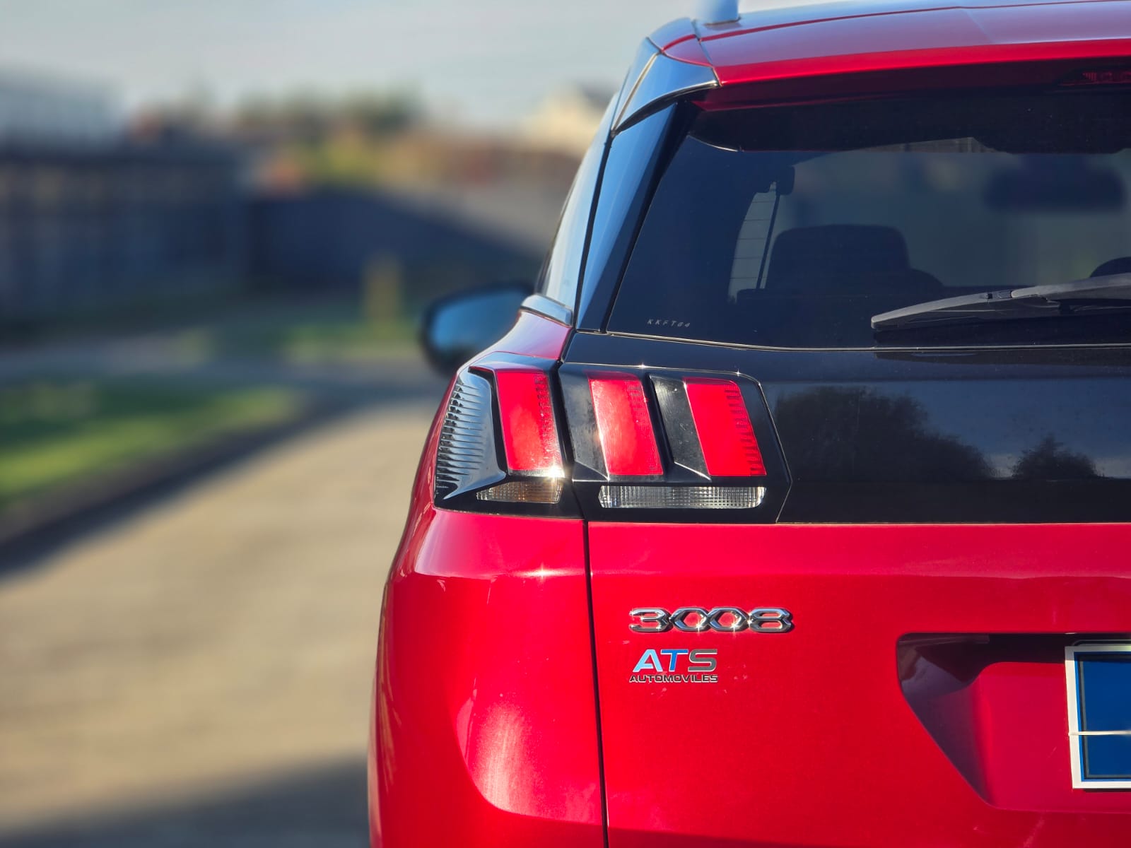 
								Peugeot 3008 ACTIVE full									