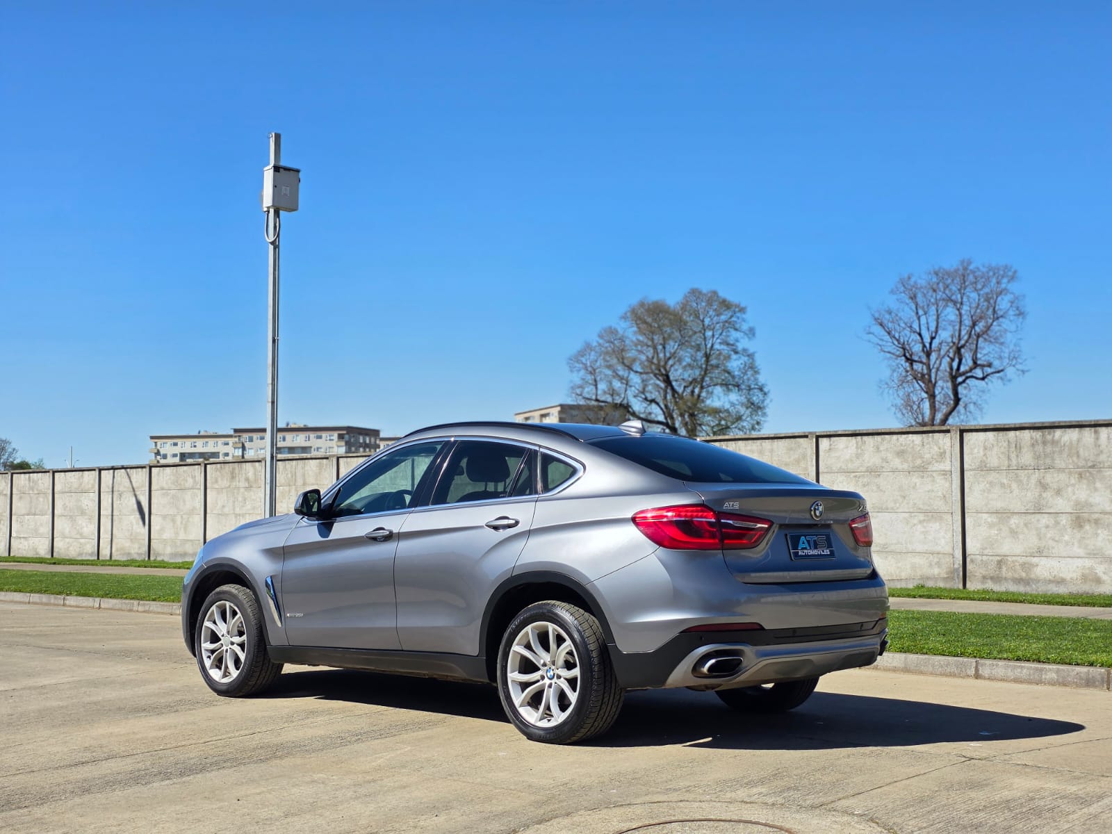 
								BMW X6 X-DRIVE full									