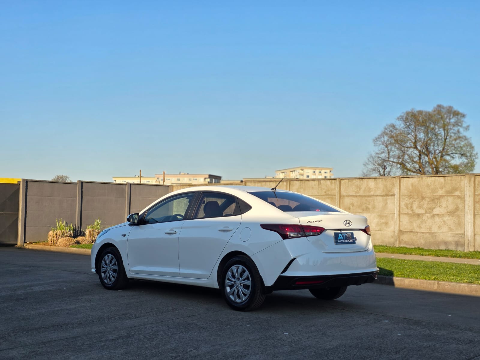 
								Hyundai ACCENT PLUS full									