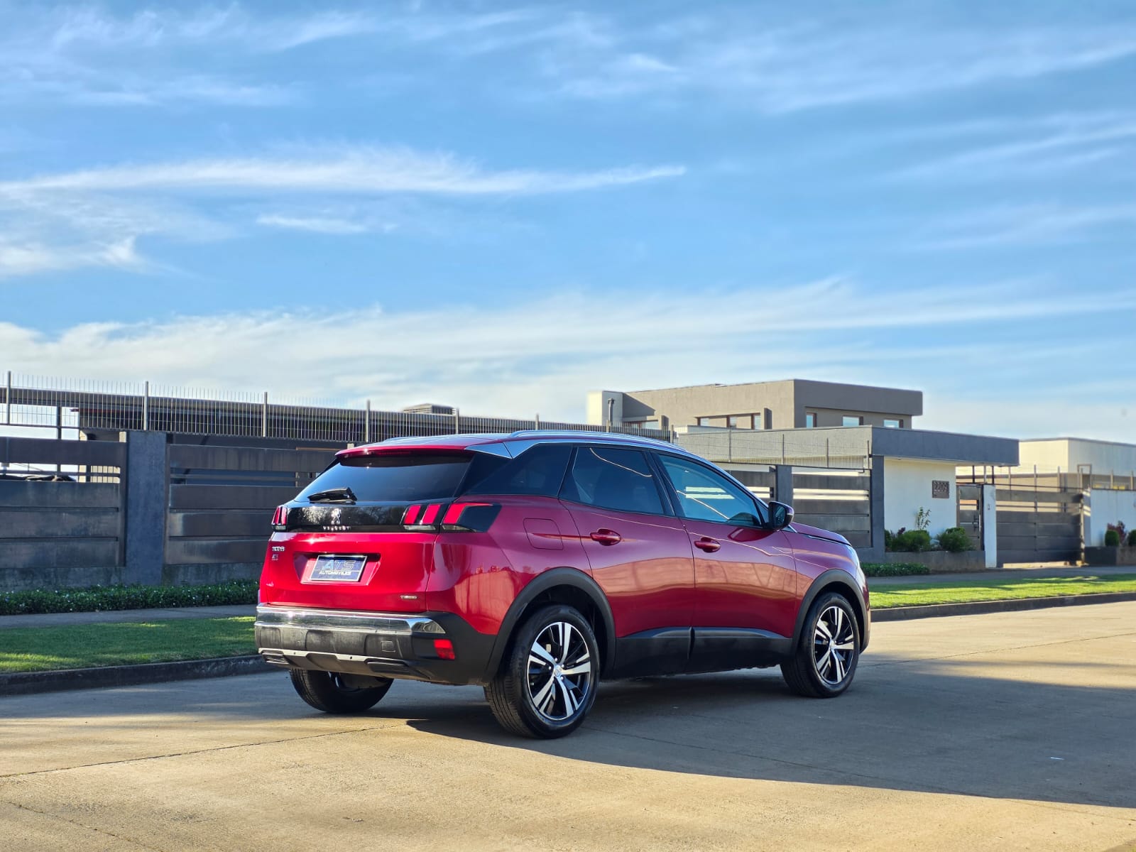 
								Peugeot 3008 ACTIVE full									