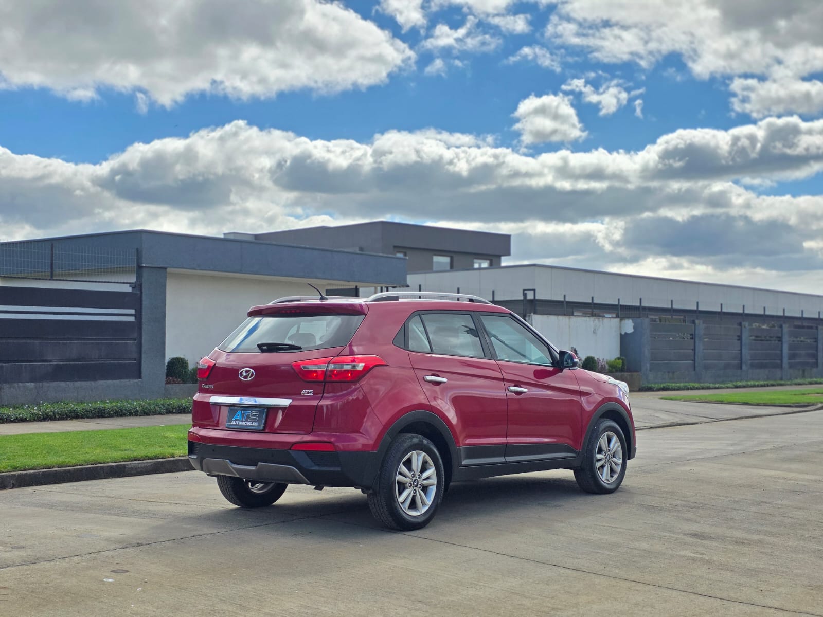
								Hyundai CRETA GLS full									