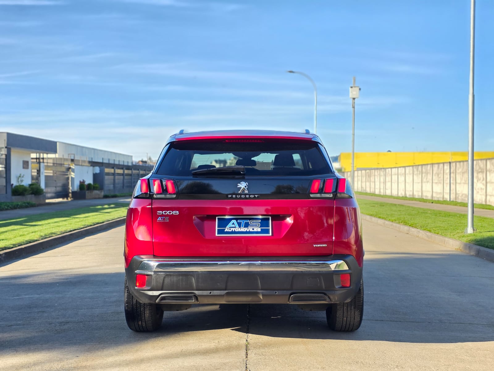 
								Peugeot 3008 ACTIVE full									
