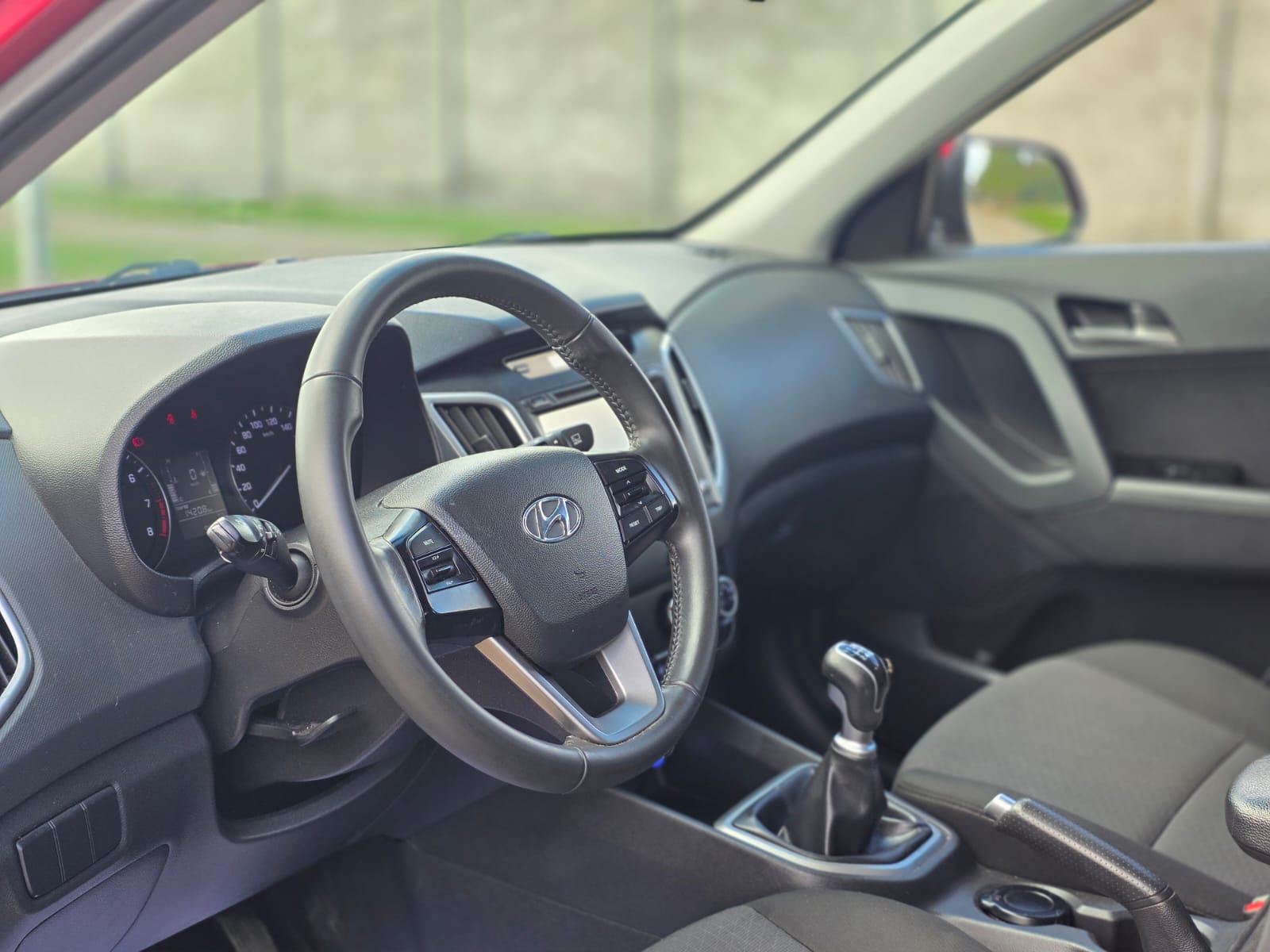 
								Hyundai CRETA GLS full									