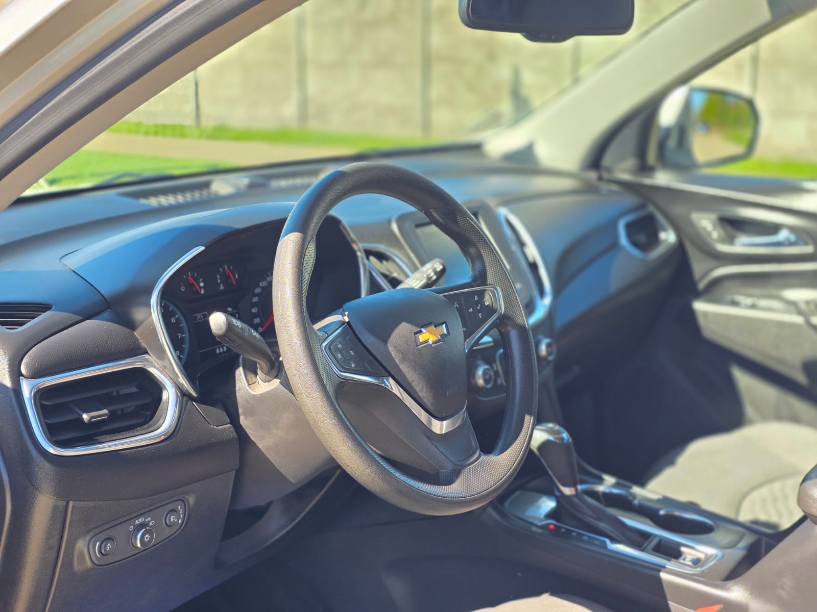 
								Chevrolet EQUINOX LS FWD full									