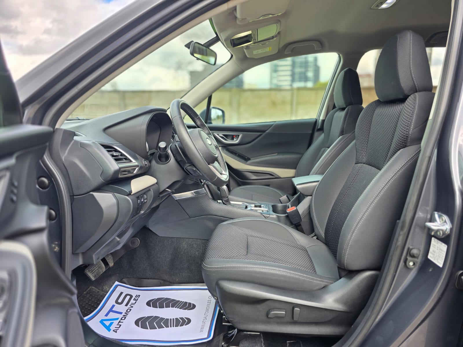 
								Subaru New Forester XS full									