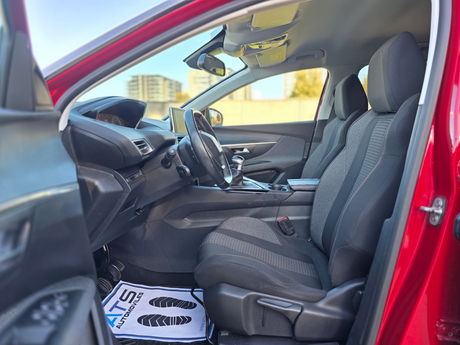 
								Peugeot 3008 ACTIVE full									