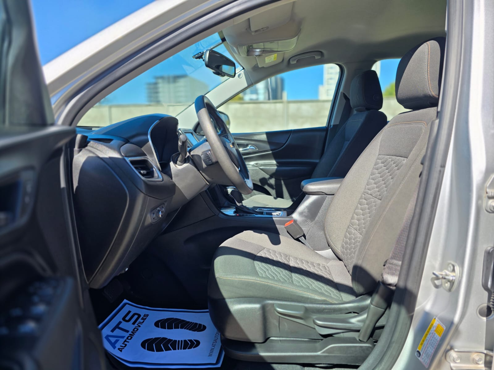 
								Chevrolet EQUINOX LS FWD full									