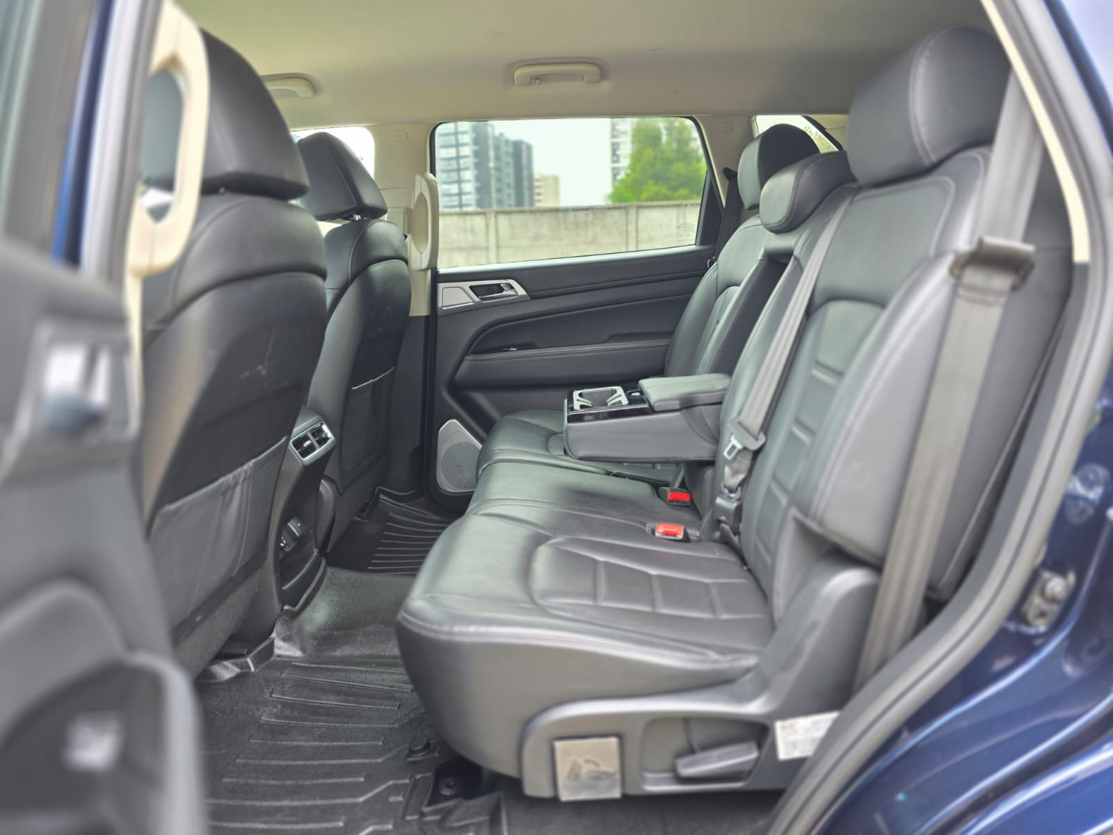 
								Ssangyong REXTON GLX full									