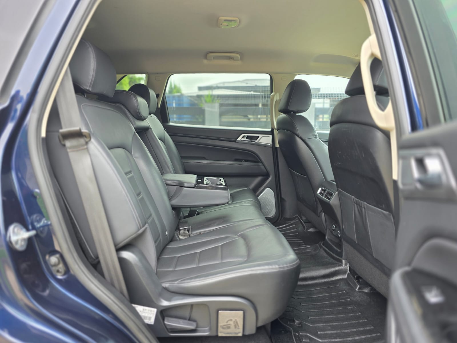 
								Ssangyong REXTON GLX full									