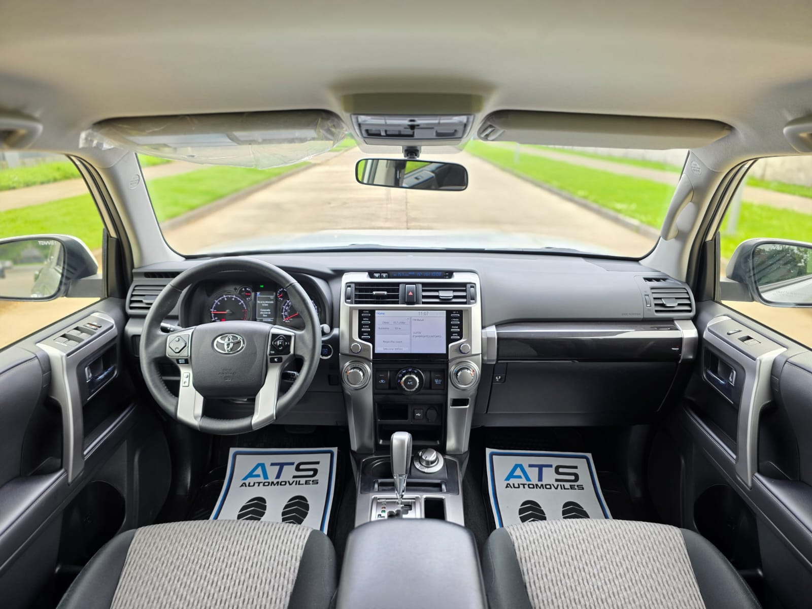 
								Toyota 4RUNNER SR5 full									