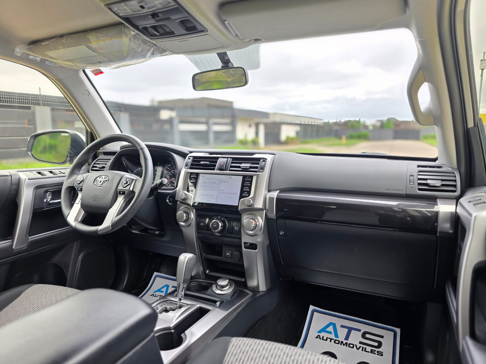 
								Toyota 4RUNNER SR5 full									