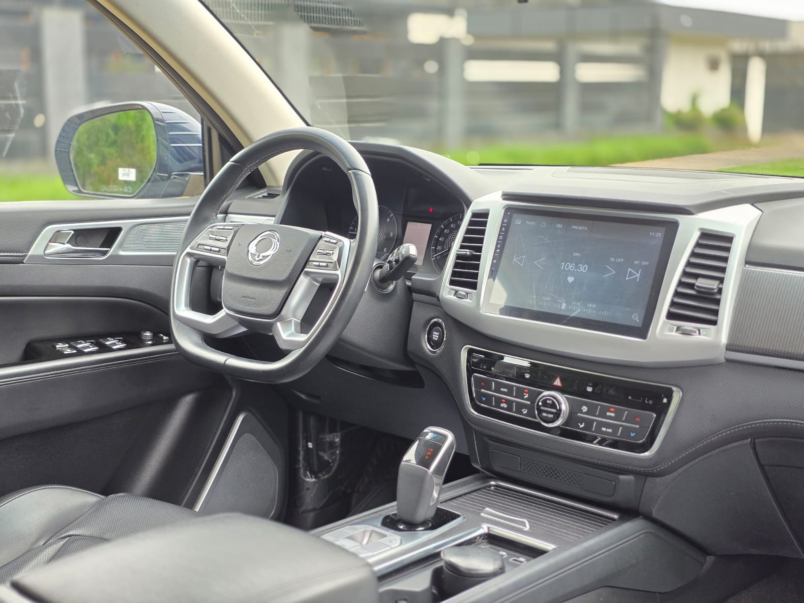 
								Ssangyong REXTON GLX full									