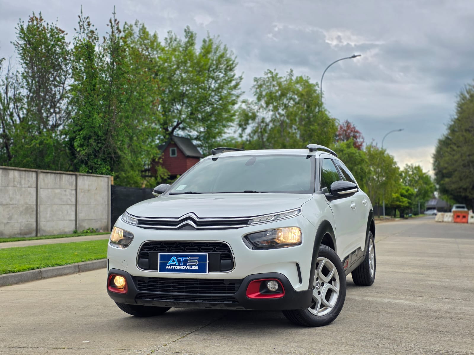 
								Citroen NEW C4 CACTUS full									