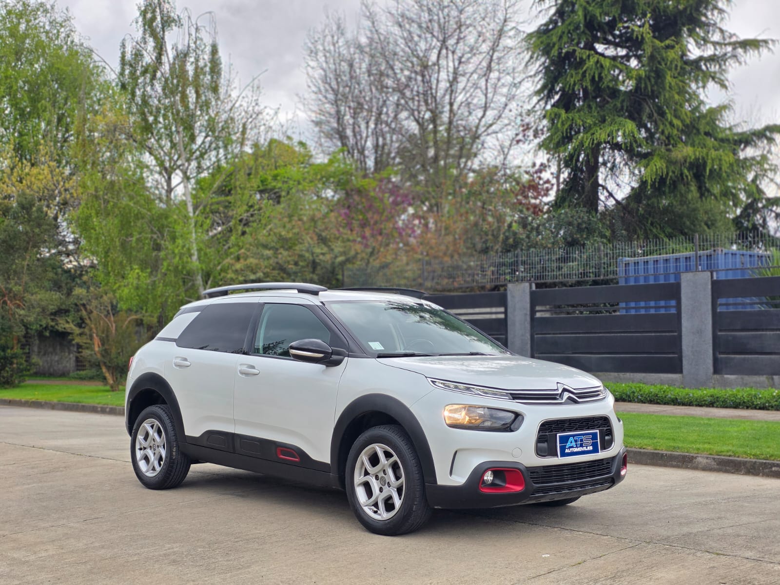 
								Citroen NEW C4 CACTUS full									