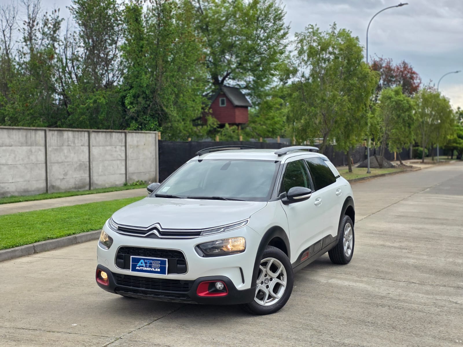 
								Citroen NEW C4 CACTUS full									