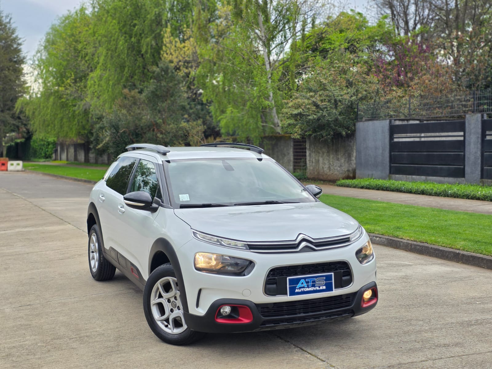 
								Citroen NEW C4 CACTUS full									