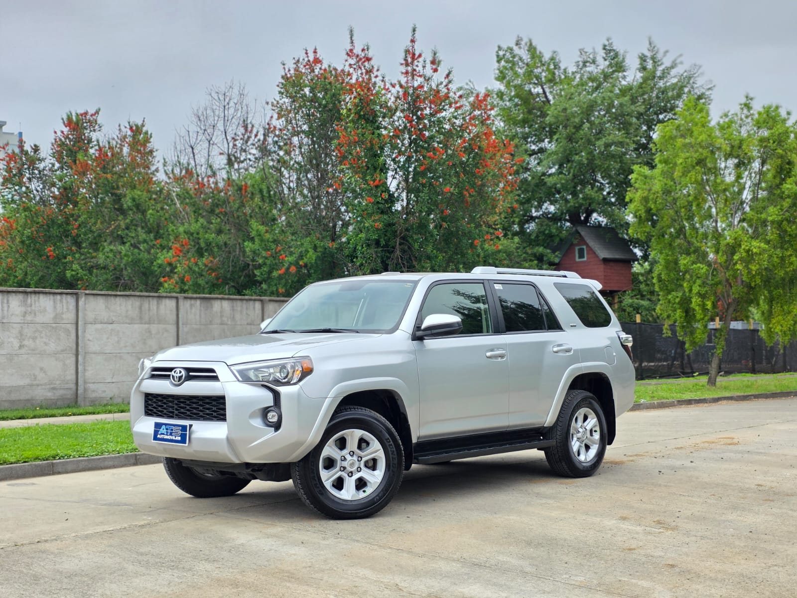 
								Toyota 4RUNNER SR5 full									