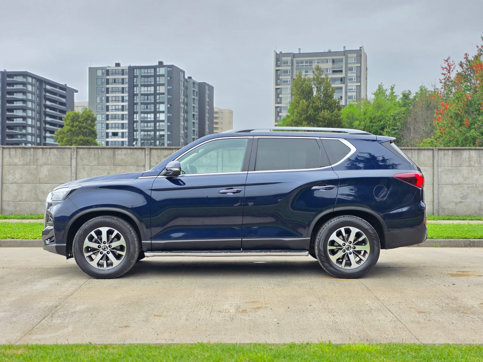 
								Ssangyong REXTON GLX full									